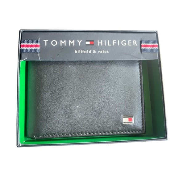 Tommy Hilfiger Men's Black Leather Wallet Bifold  6 Credit Card Pockets Gift Box - Picture 3 of 5